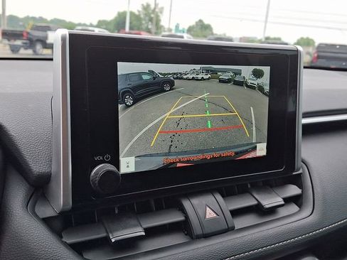 Used 2025 Toyota RAV4 XLE w/ Convenience Package FWD image 18