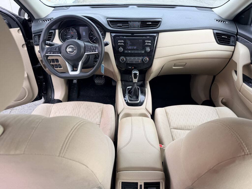 Used 2017 Nissan Rogue S AWD/4WD image 7