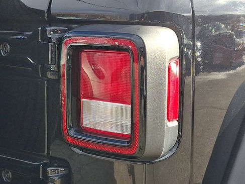 Used 2020 Jeep Wrangler Sport S image 10