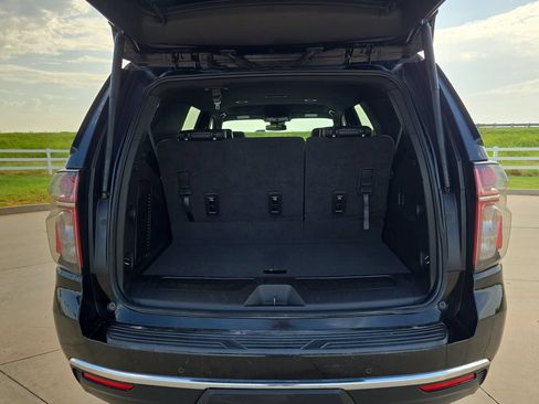 Used 2024 Chevrolet Tahoe LT RWD image 13