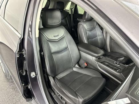 Used 2018 Cadillac XT5 Luxury w/ Driver Awareness Package FWD image 27