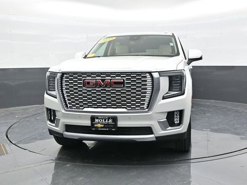 Used 2023 GMC Yukon XL Denali AWD/4WD image 2