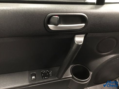 Used 2006 MAZDA MX-5 Miata Touring image 31