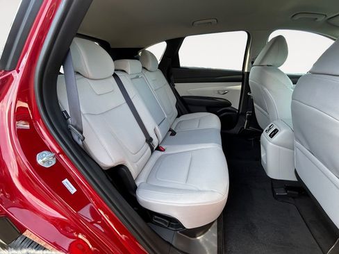 Used 2025 Hyundai Tucson SEL image 11