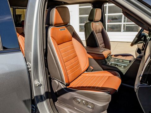 Used 2024 GMC Sierra 2500 Denali Ultimate w/ Max Trailering Package image 31