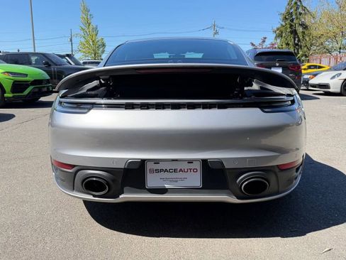 Used 2022 Porsche 911 Carrera image 6