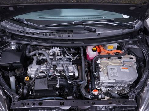 Used 2016 Toyota Prius C Four image 23