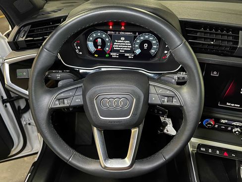 Used 2025 Audi Q3 2.0T Premium AWD/4WD image 29