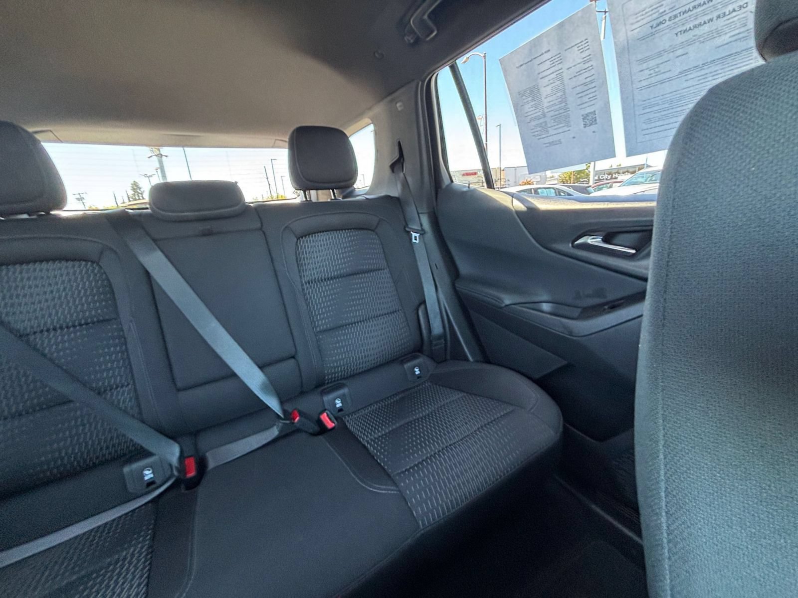 Used 2025 Chevrolet Equinox LT FWD image 37