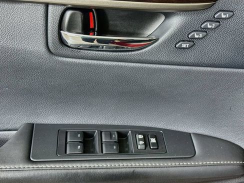 Used 2013 Lexus ES 350 w/ Luxury Pkg FWD image 23