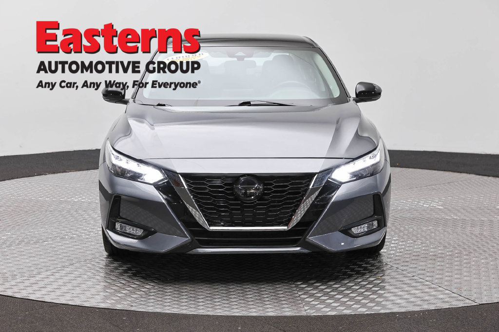 Used 2023 Nissan Sentra SR w/ Midnight Edition Package FWD image 3