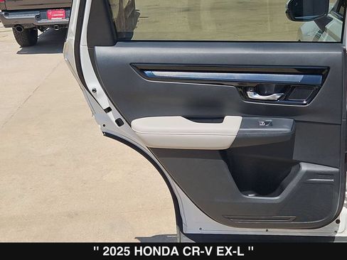 Used 2025 Honda CR-V EX-L image 17