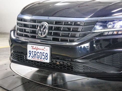 Used 2022 Volkswagen Passat 2.0T R-Line FWD image 8