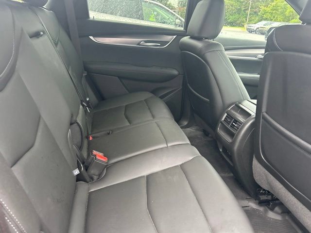 Used 2024 Cadillac XT5 Luxury w/ LPO, Floor Liner Package AWD/4WD image 8