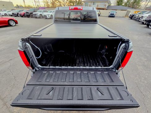 Used 2023 Chevrolet Colorado LT w/ LT Convenience Package II image 34