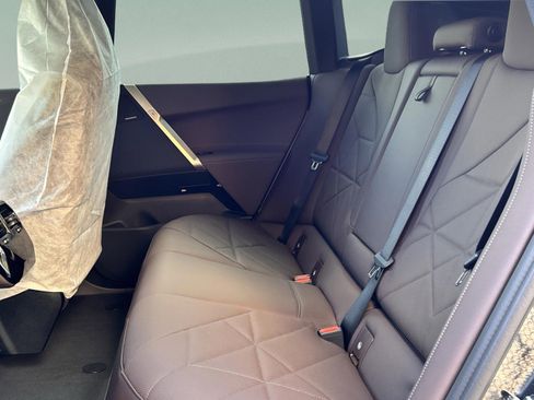 Used 2026 BMW iX xDrive45 image 25