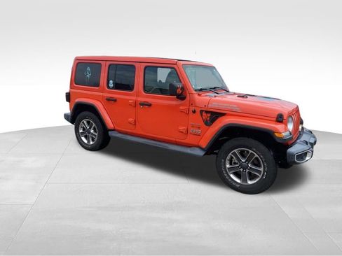Used 2019 Jeep Wrangler Unlimited Sahara AWD/4WD image 9