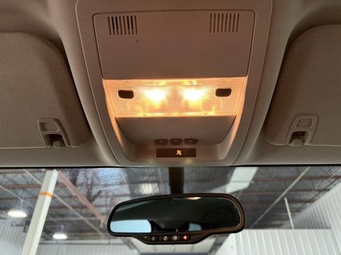 Used 2010 GMC Sierra 2500 SLE image 27