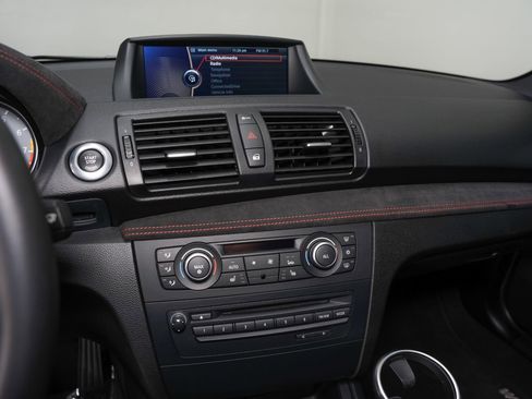 Used 2011 BMW 1 Series M image 40