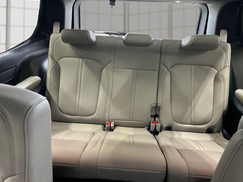 New 2026 Jeep Grand Wagoneer Limited AWD/4WD image 33