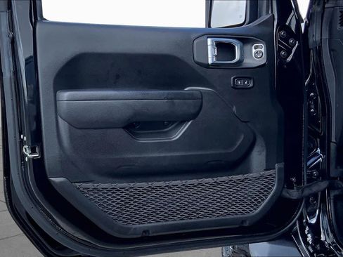Used 2024 Jeep Wrangler Unlimited Sport AWD/4WD image 21