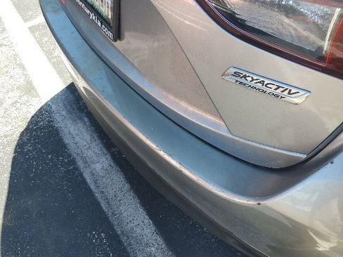 Used 2015 MAZDA MAZDA3 i Touring FWD image 17