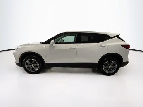Used 2024 Chevrolet Blazer LT w/ Driver Confidence Package FWD image 4