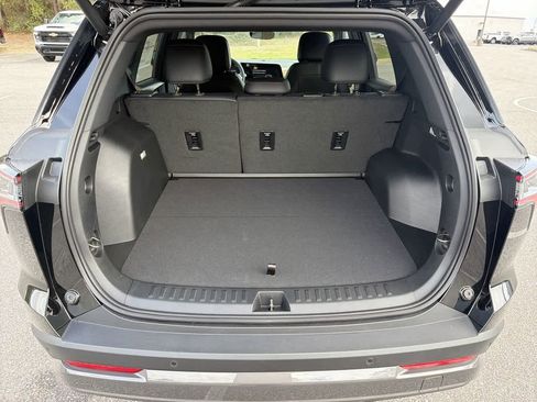 New 2026 Chevrolet Equinox ACTIV w/ Convenience Package III image 7