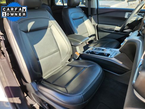 Used 2022 Ford Explorer XLT w/ Equipment Group 202A image 15