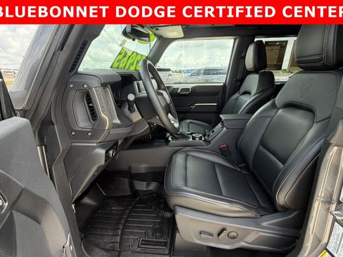 Used 2025 Ford Bronco Badlands AWD/4WD image 11