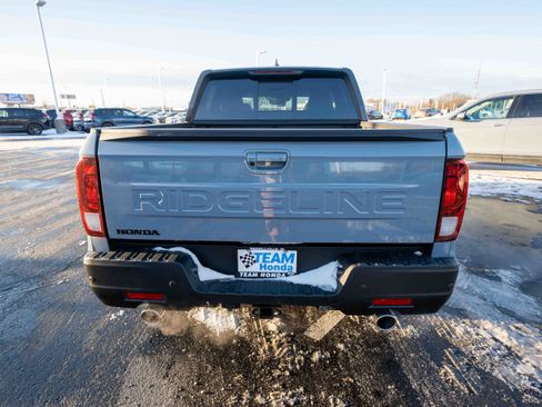 New 2026 Honda Ridgeline Black Edition image 5