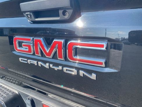 Used 2024 GMC Canyon Elevation w/ Convenience Package image 38