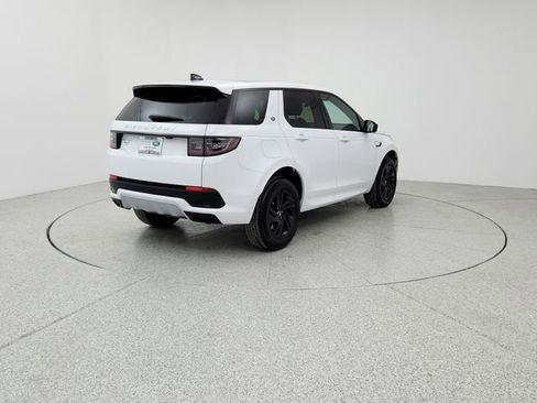Used 2025 Land Rover Discovery Sport S image 5