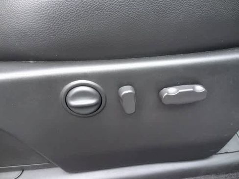 Used 2011 Chevrolet Silverado 2500 LTZ w/ LTZ Plus Package image 23