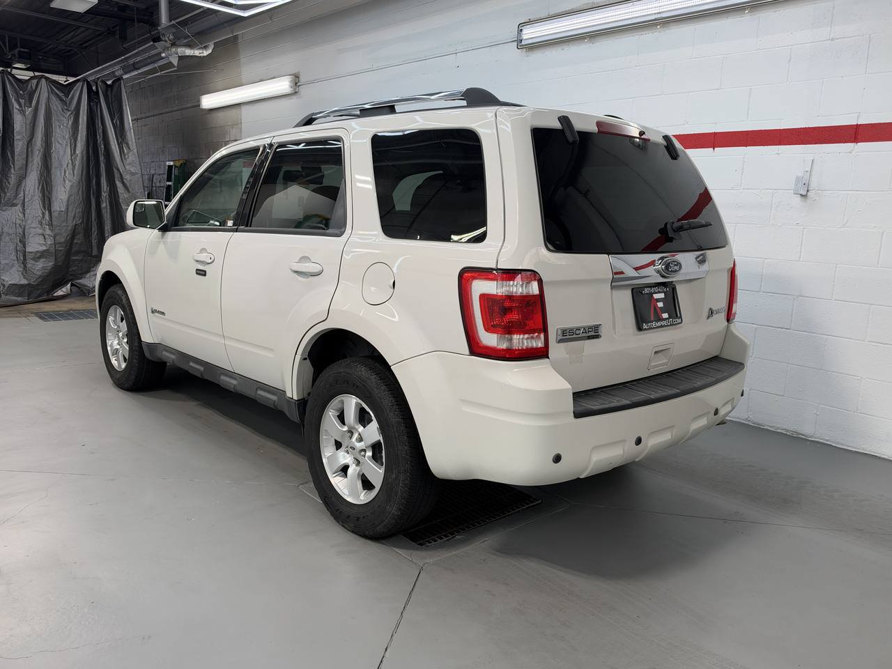 Used 2010 Ford Escape 4WD Hybrid image 5