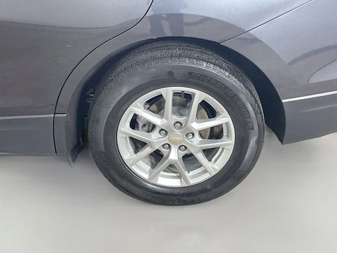 Used 2023 Chevrolet Equinox LT image 30