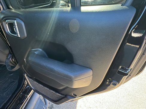 Used 2023 Jeep Gladiator Sport image 19