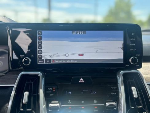 Used 2022 Kia Sorento SX Prestige AWD/4WD image 14