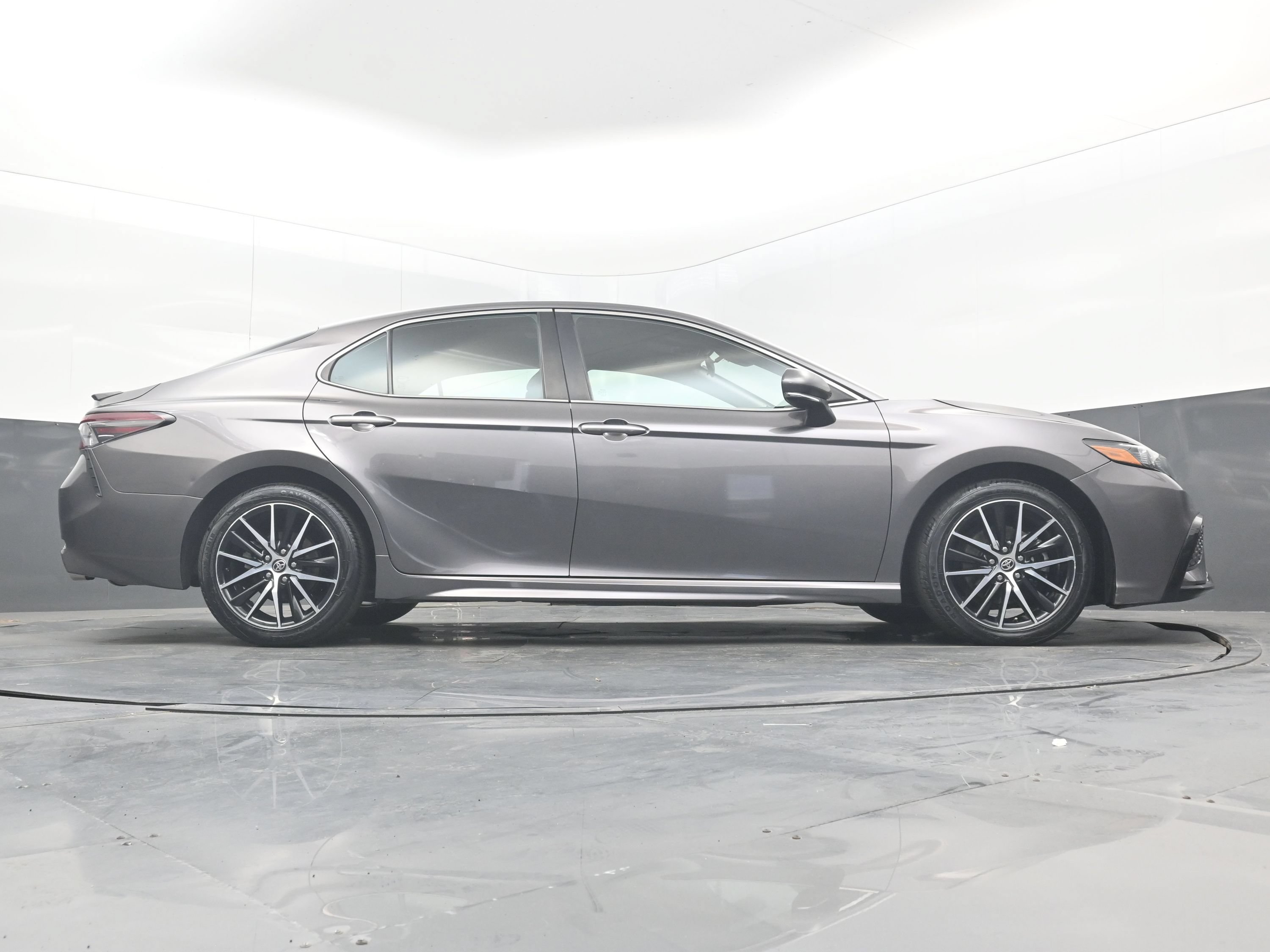 Used 2023 Toyota Camry SE FWD image 36
