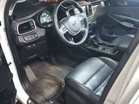 Used 2020 Kia Sorento SX image 6