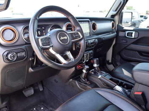 Used 2022 Jeep Gladiator Mojave w/ Trailer Tow Package AWD/4WD image 15