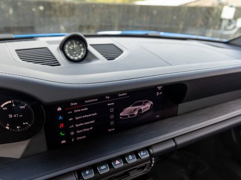 Certified 2024 Porsche 911 Carrera GTS image 39