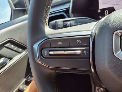 New 2026 GMC Canyon AT4 image 8