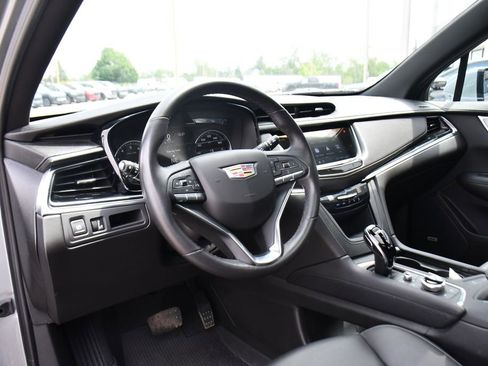 Used 2024 Cadillac XT6 Luxury w/ LPO, Floor Liner Package AWD/4WD image 11