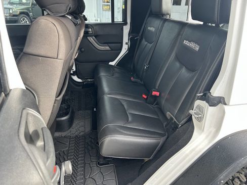 Used 2013 Jeep Wrangler Unlimited Sport image 16