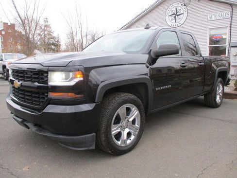 Used 2016 Chevrolet Silverado 1500 Custom w/ Custom Convenience Package image 2