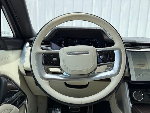 Used 2023 Land Rover Range Rover Long Wheelbase Autobiography AWD/4WD image 13