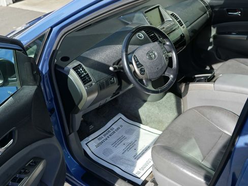 Used 2009 Toyota Prius Touring FWD image 34