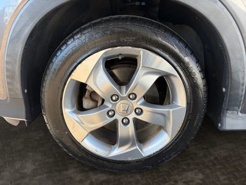 Used 2017 Honda HR-V EX image 35