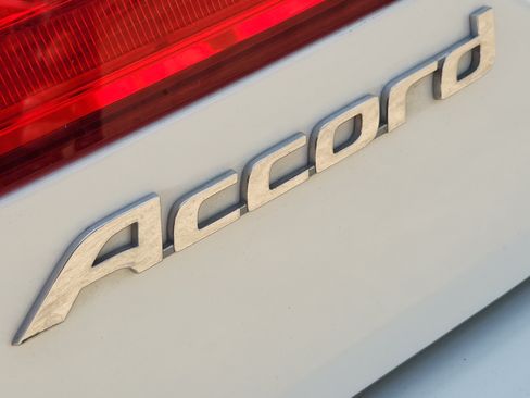 Used 2013 Honda Accord EX-L image 8